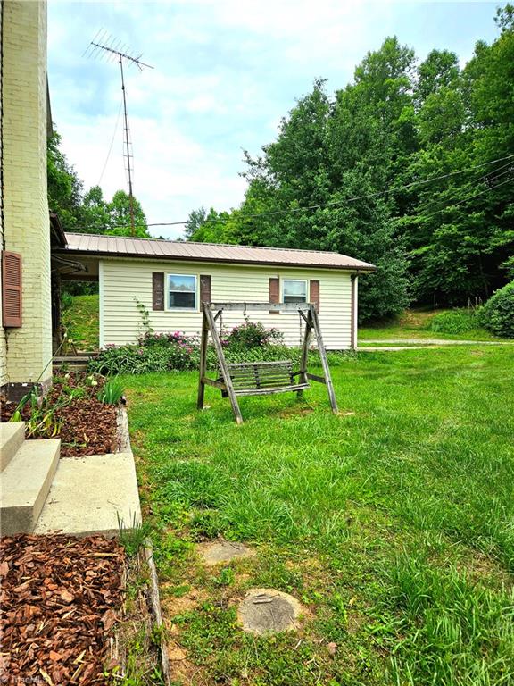 1722 Dr Miles Road Ferguson, NC 28624 - Photo 6 of 34 Gallery Image 6