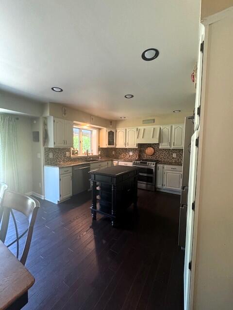7144 Hunter Ridge Court Saline, MI 48176 - Photo 11 of 54 Kitchen.a
