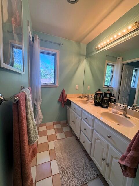 7144 Hunter Ridge Court Saline, MI 48176 - Photo 31 of 54 Bathroom