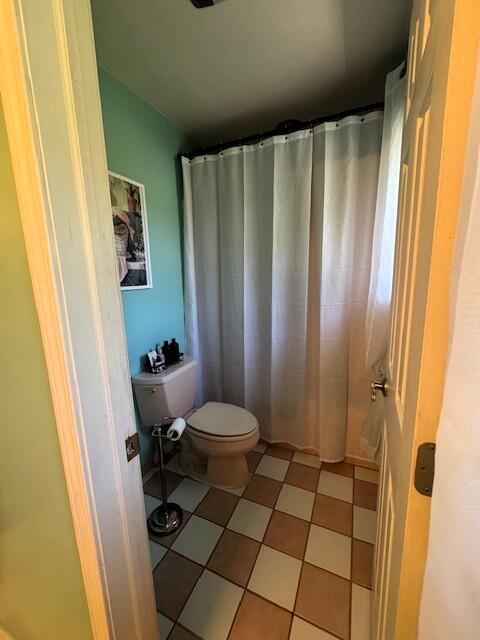 7144 Hunter Ridge Court Saline, MI 48176 - Photo 33 of 54 Bathroom.a