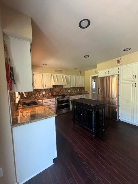 7144 Hunter Ridge Court Saline, MI 48176 - Photo 10 of 54 Kitchen
