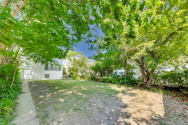 $785,000 | 1810 Washington Street, Evanston, IL 60202