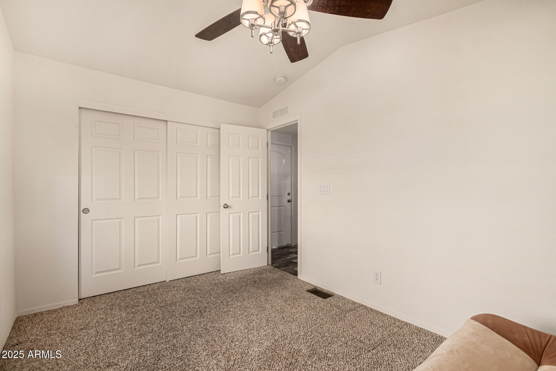 16225 North Cave Creek Road, Unit 85 Phoenix, AZ 85032 - Photo 18 of 36 a view of an empty room