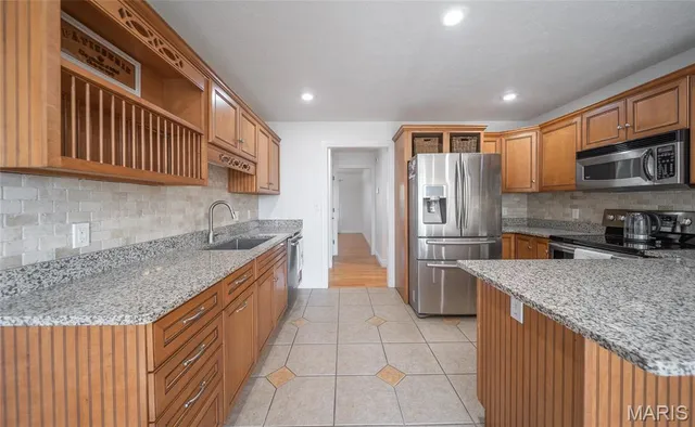 $400,000 | 100 Walnut Court, St. Robert, MO 65584