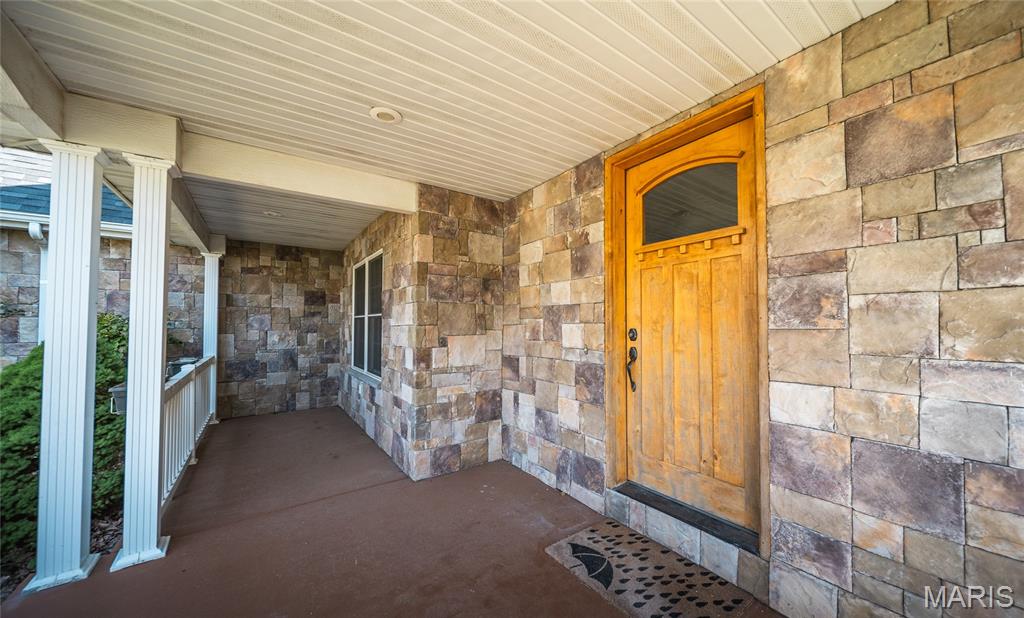 100 Walnut Court St. Robert, MO 65584 - Photo 3 of 61