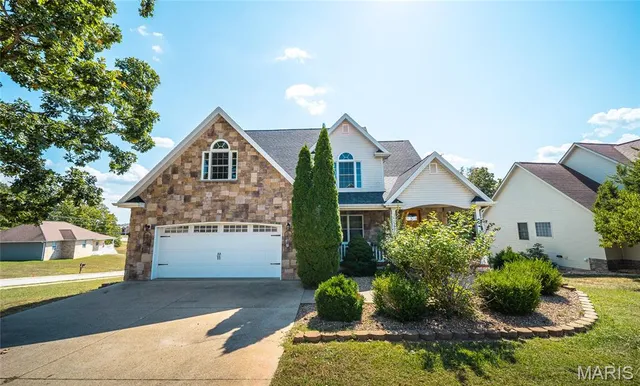 $400,000 | 100 Walnut Court, St. Robert, MO 65584