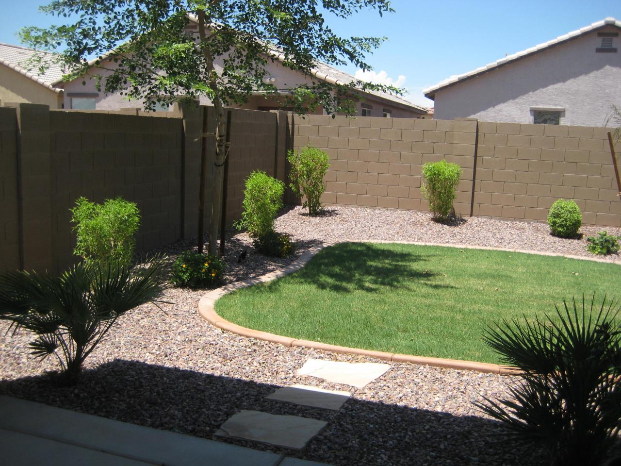 2410 West Gaby Road Phoenix, AZ 85041 - Photo 18 of 21 BACK