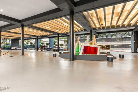 $849,000 | 880 West 1st Street, Unit 302, Los Angeles, CA 90012