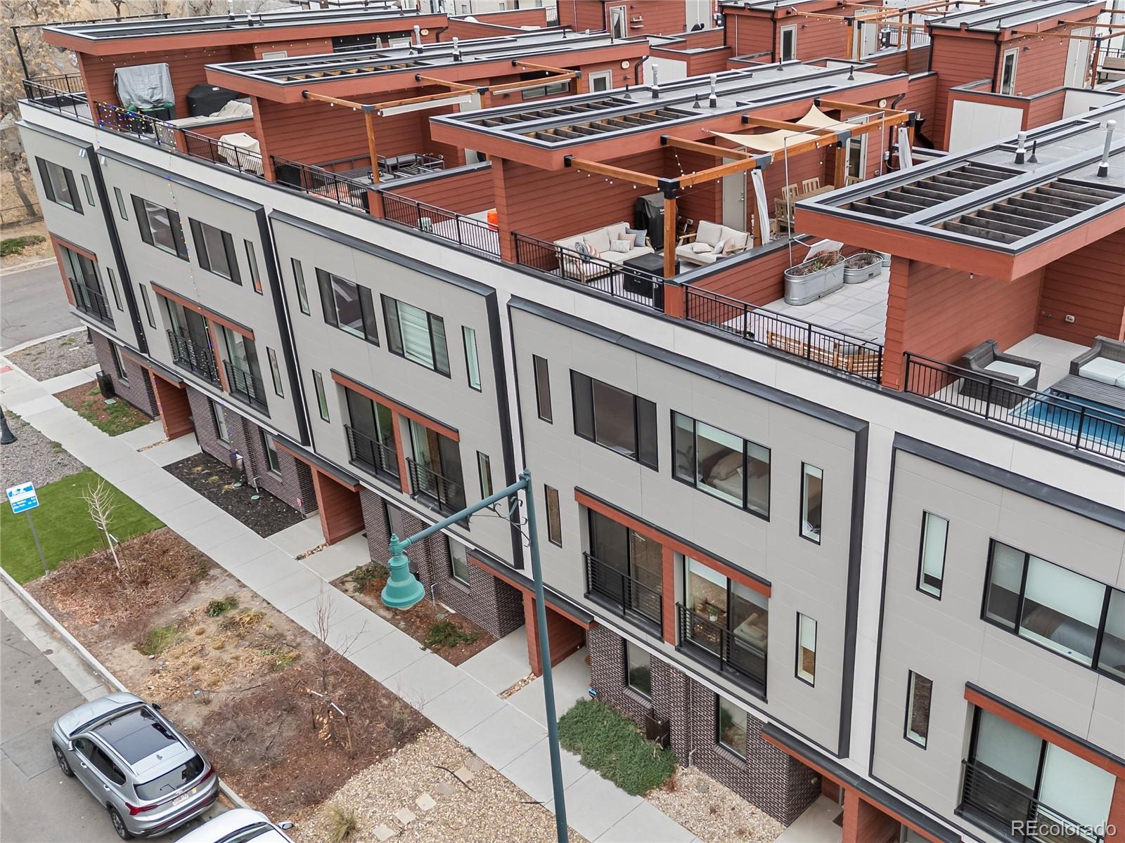 2350 Tremont Place, Unit 6 Denver, CO 80205 - Photo 39 of 40 an aerial view of a building