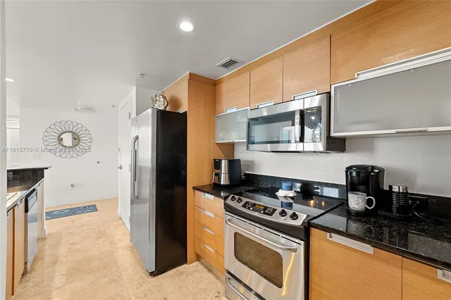 $580,000 | 1881 79th Street Causeway, Unit 2106, North Bay Village, FL 33141