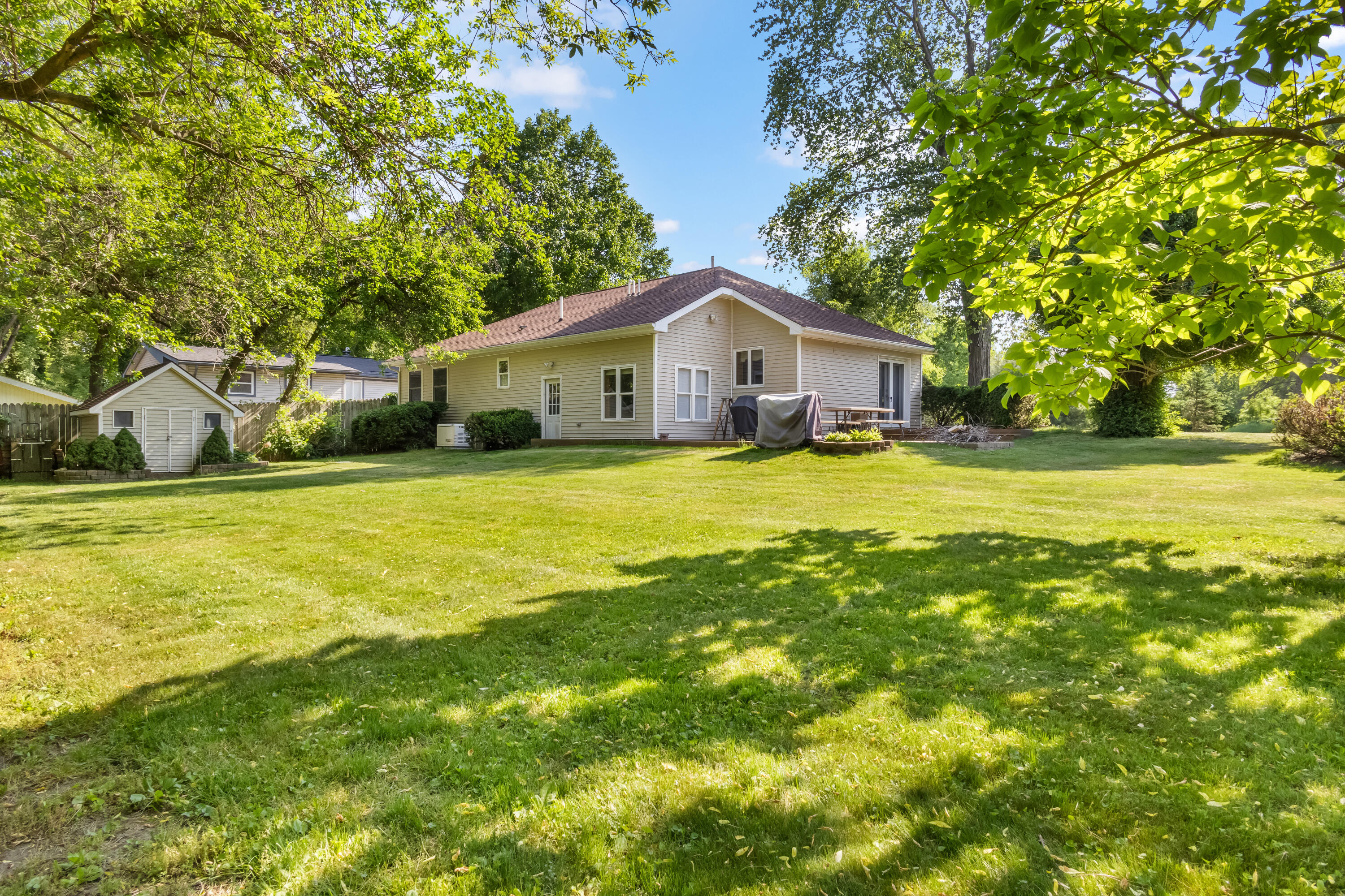 18568 Williamsville Road Gregory, MI 48137 - Photo 29 of 29 IMG_4010