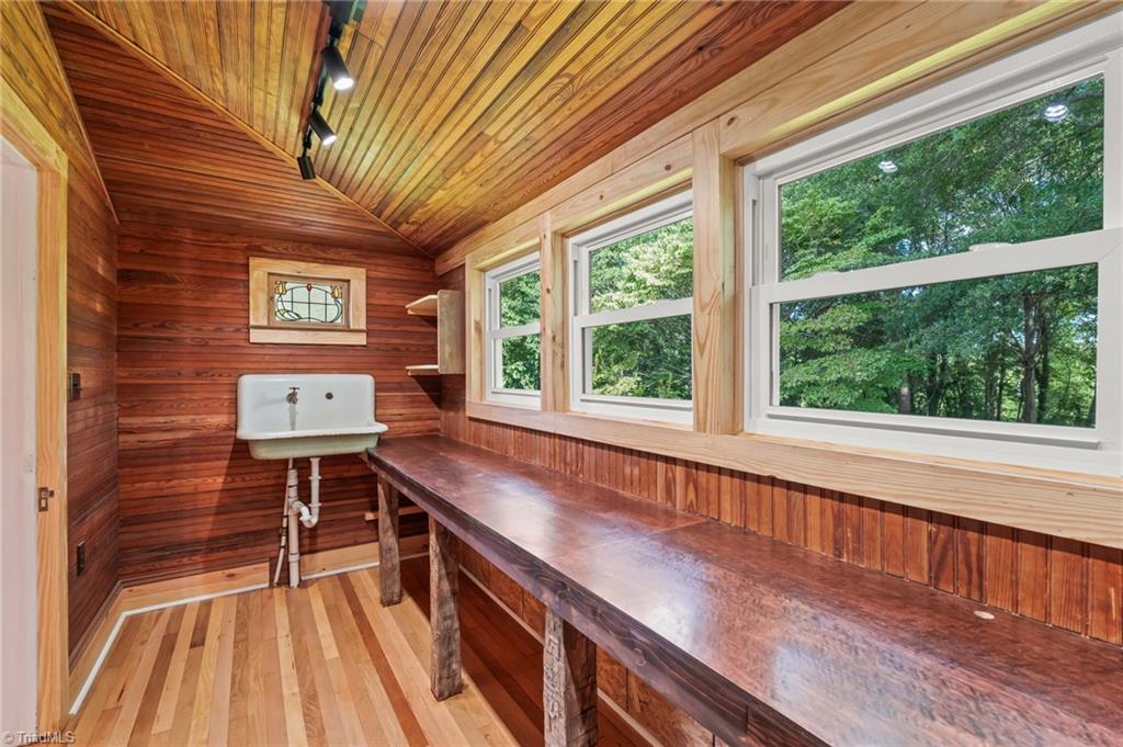 3875 New Walkertown Road Winston-Salem, NC 27105 - Photo 9 of 47 Studio