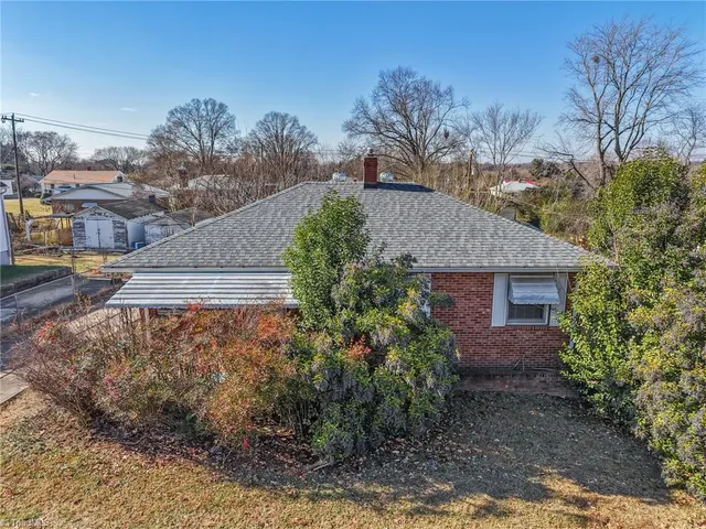 $110,400 | 1307 Fairview Street, Greensboro, NC 27405