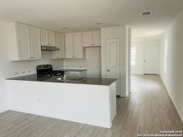 $1,545 | 2504 Sweet Olive, New Braunfels, TX 78130