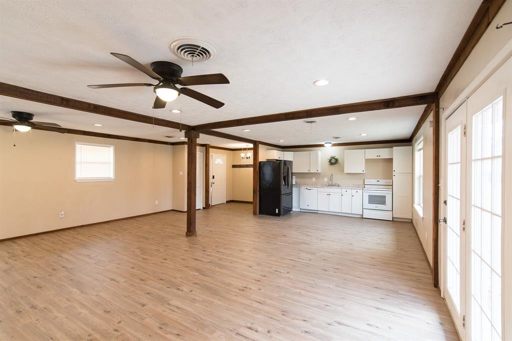 2501 Park Street Commerce, TX 75428 - Photo 6 of 24 a view of an empty room with a window