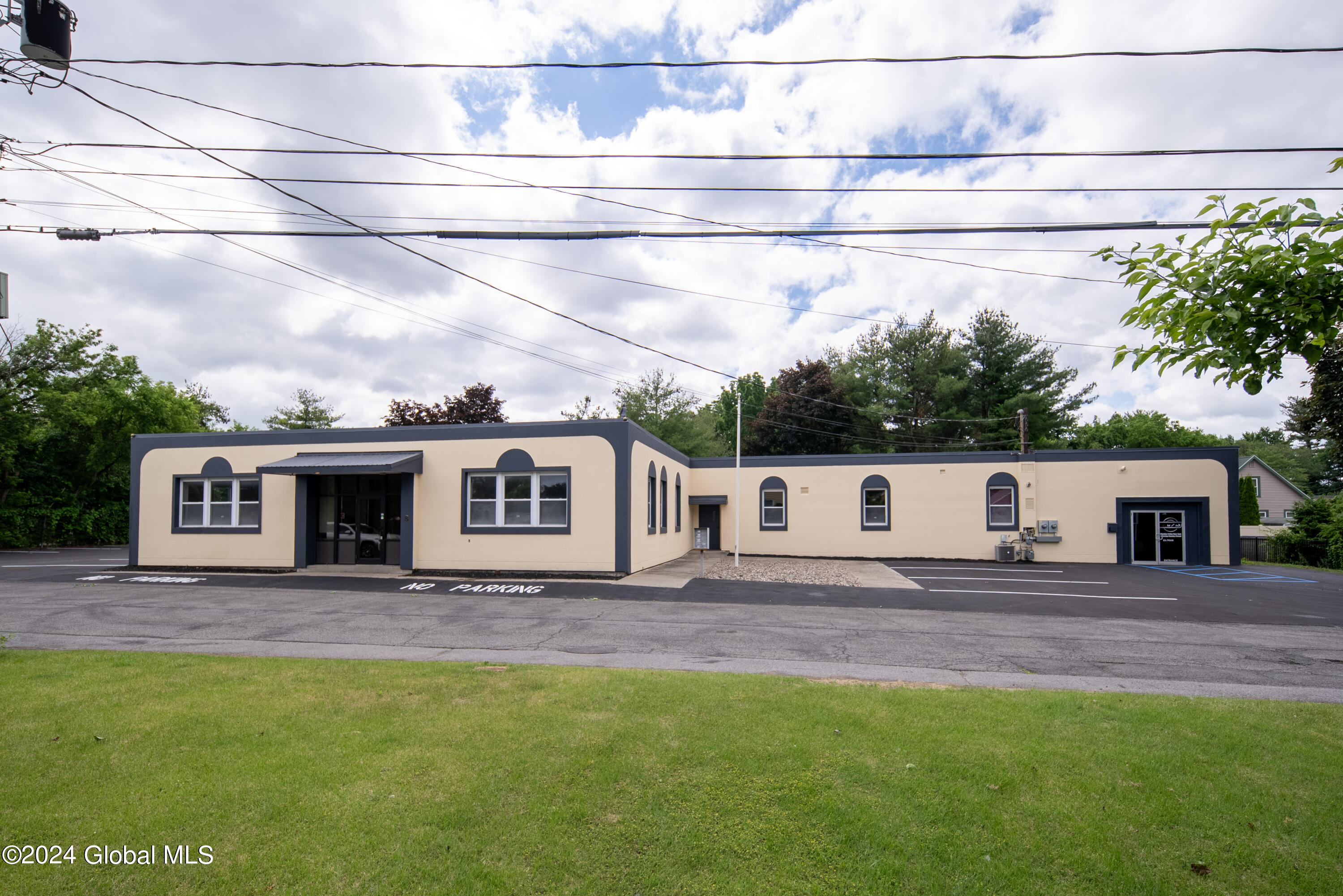 8 Nolan Road Albany, NY 12205 - Photo 1 of 21 8 NOLAN RD, ALBANY NY