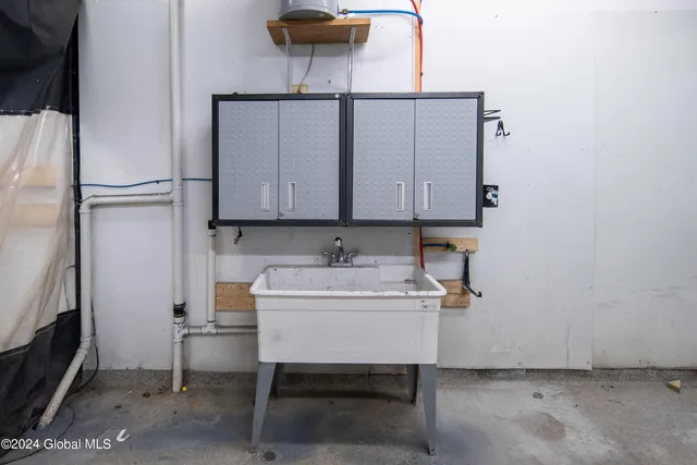 $4,750 | 8 Nolan Road, Albany, NY 12205