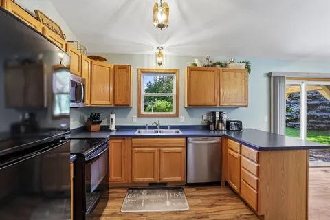$400,000 | 606 Garfield Avenue, Evansville, WI 53536