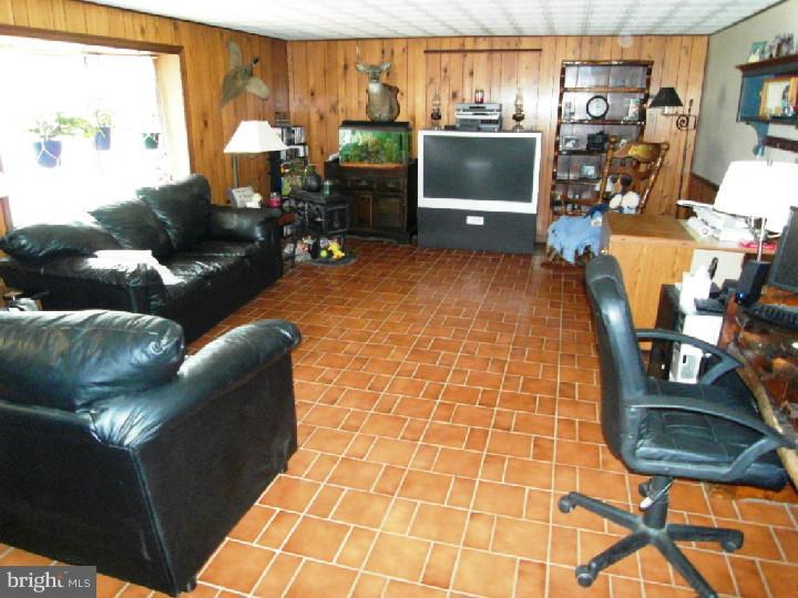 323 Ernst Road Reading, PA 19601 - Photo 21 of 22