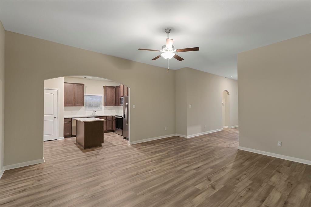 4712 Conley Lane Denton, TX 76207 - Photo 5 of 21