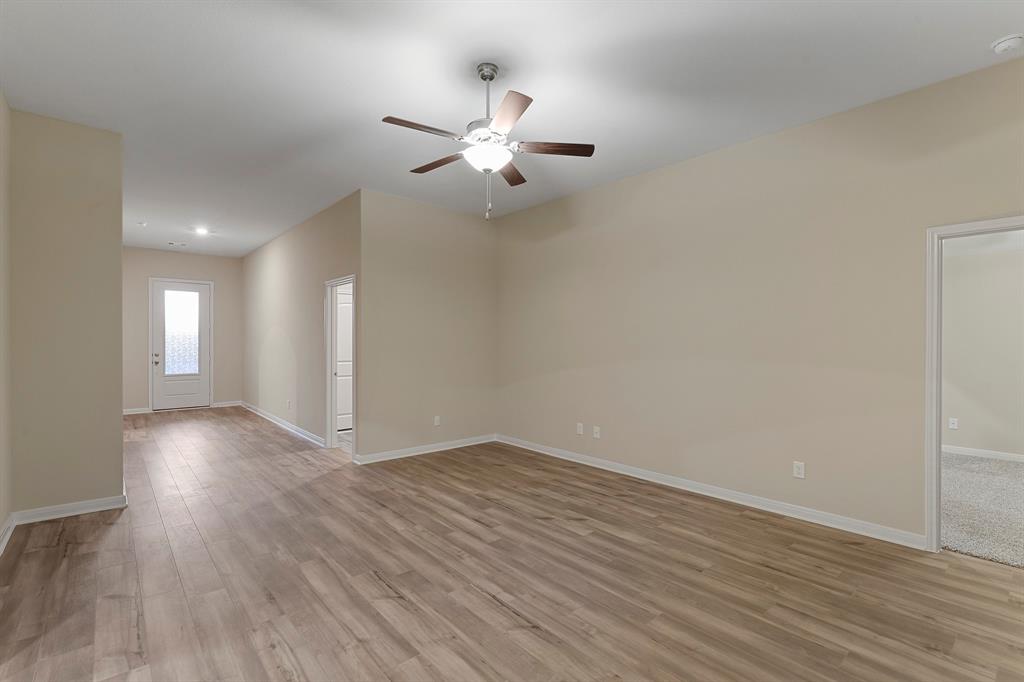 4712 Conley Lane Denton, TX 76207 - Photo 6 of 21