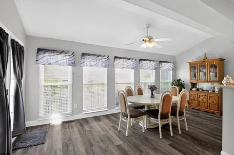 $569,500 | 105 Carlsbad Court, Egg Harbor Township, NJ 08234
