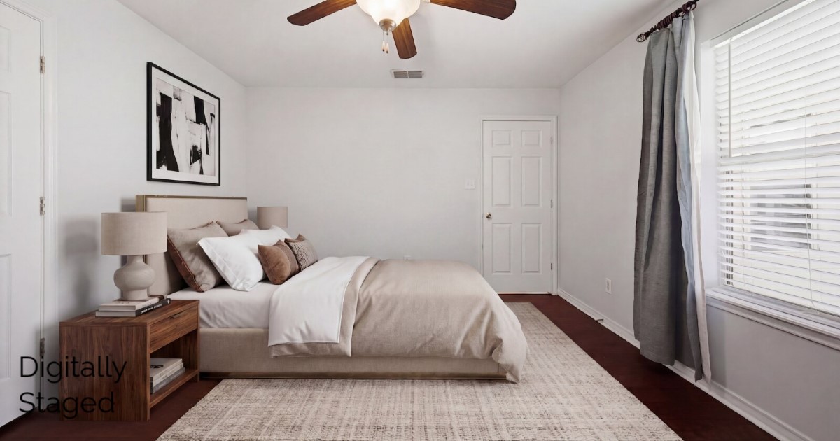 7251 Prairie Drive, Unit 6 Corpus Christi, TX 78413 - Photo 17 of 28 a bedroom with a bed and a window