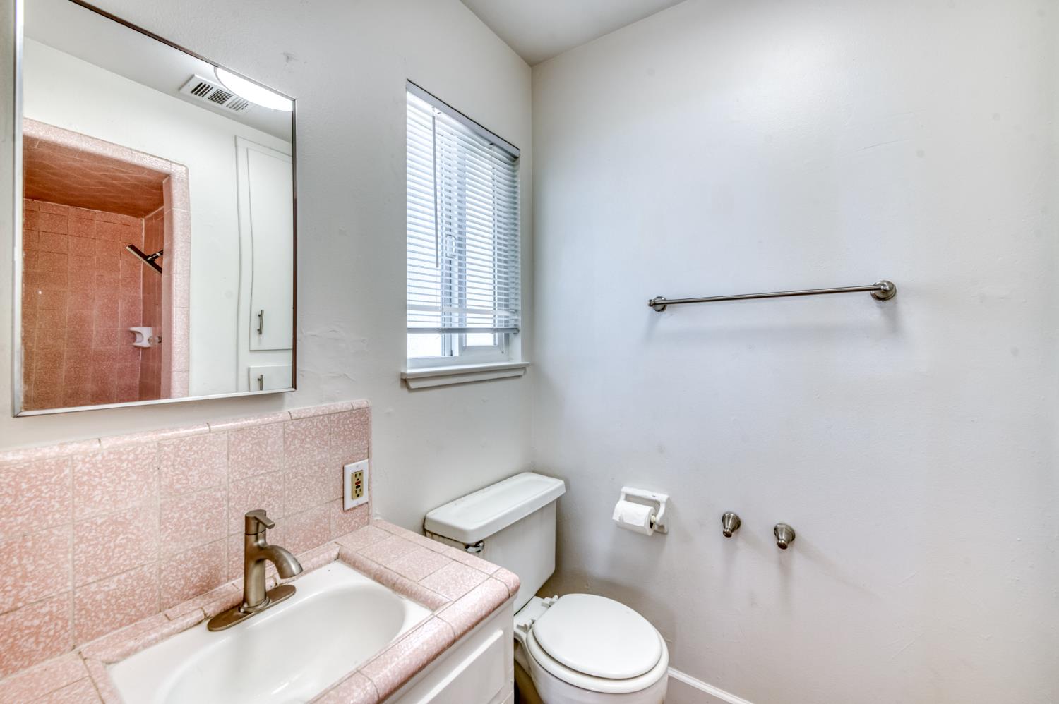 1509 Harding Avenue Chowchilla, CA 93610 - Photo 22 of 33