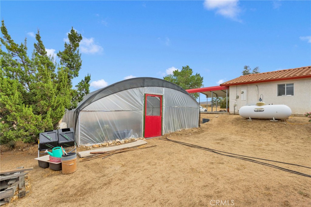 9224 Beekley Road Phelan, CA 92371 - Photo 35 of 52 a bathroom with a sink and mirror