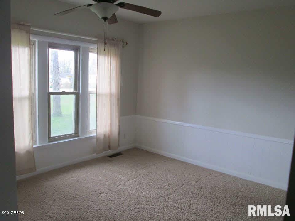 16486 Pittsburg Road Pittsburg, IL 62974 - Photo 4 of 25
