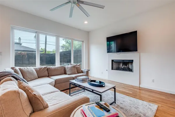 $6,500 | 5427 Melrose Avenue, Dallas, TX 75206
