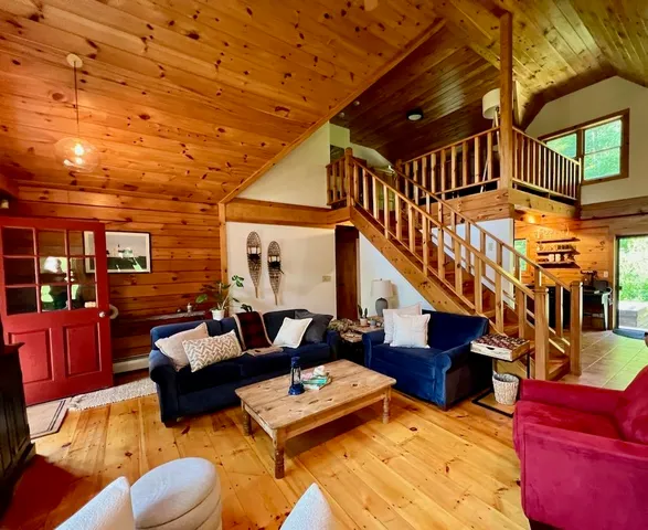 $3,750 | 5451 River Road, Arlington, VT 05250