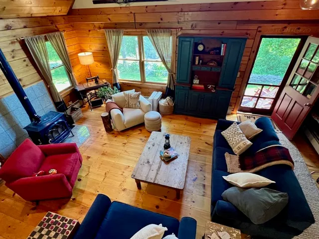 $3,750 | 5451 River Road, Arlington, VT 05250