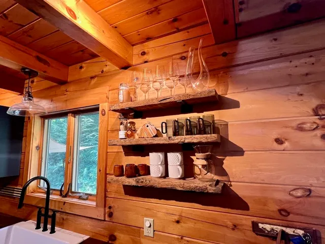 $3,750 | 5451 River Road, Arlington, VT 05250