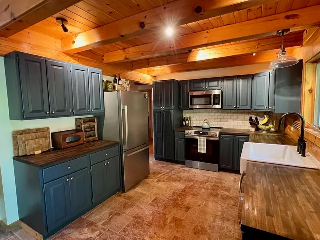 $3,750 | 5451 River Road, Arlington, VT 05250