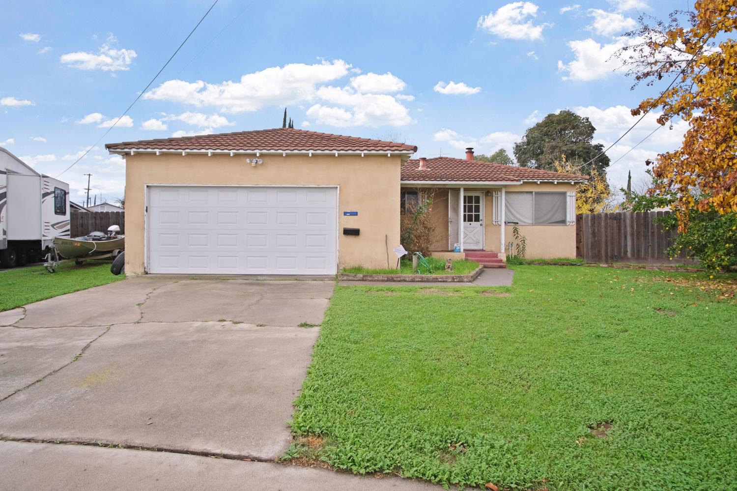 1915 Tracy Court Modesto, CA 95350 - Photo 1 of 31