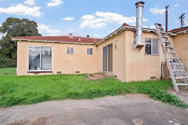 $339,900 | 1915 Tracy Court, Modesto, CA 95350