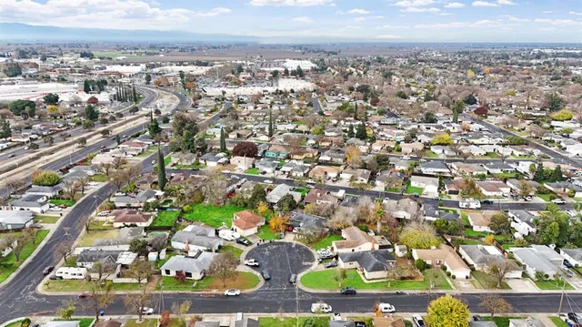 $339,900 | 1915 Tracy Court, Modesto, CA 95350