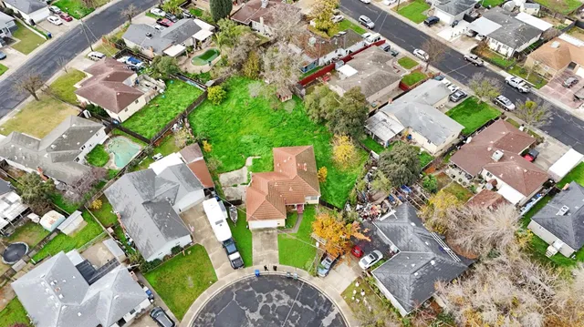 $339,900 | 1915 Tracy Court, Modesto, CA 95350