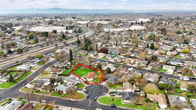 $339,900 | 1915 Tracy Court, Modesto, CA 95350