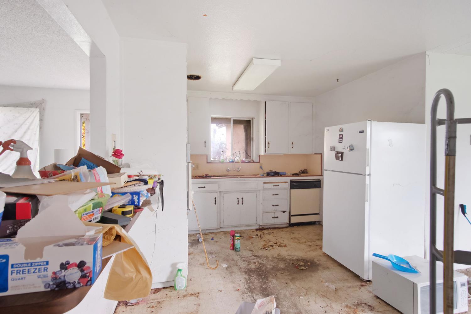 1915 Tracy Court Modesto, CA 95350 - Photo 7 of 31