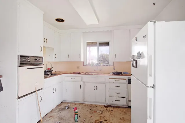 $339,900 | 1915 Tracy Court, Modesto, CA 95350