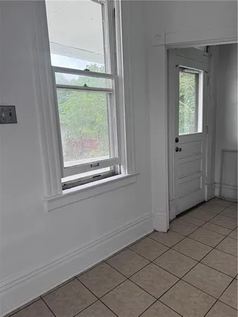 $900 | 417 5th Street, Donora, PA 15033
