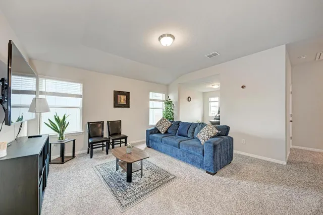 $2,950 | 1646 Homestead Farms Drive, Round Rock, TX 78665