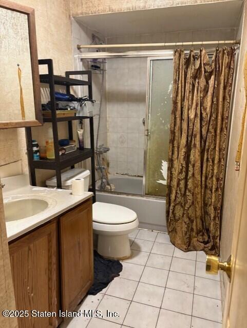 202 Chestnut Avenue Staten Island, NY 10305 - Photo 21 of 24 a bathroom with a sink toilet and shower