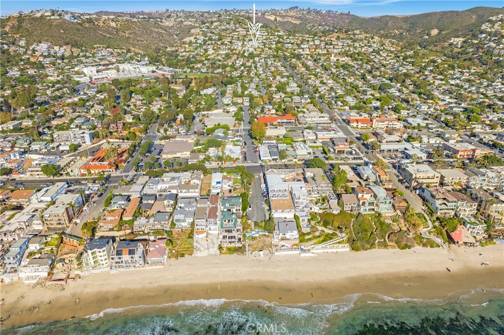 825 Coast View Drive Laguna Beach, CA 92651 - Photo 56 of 63 a view of city