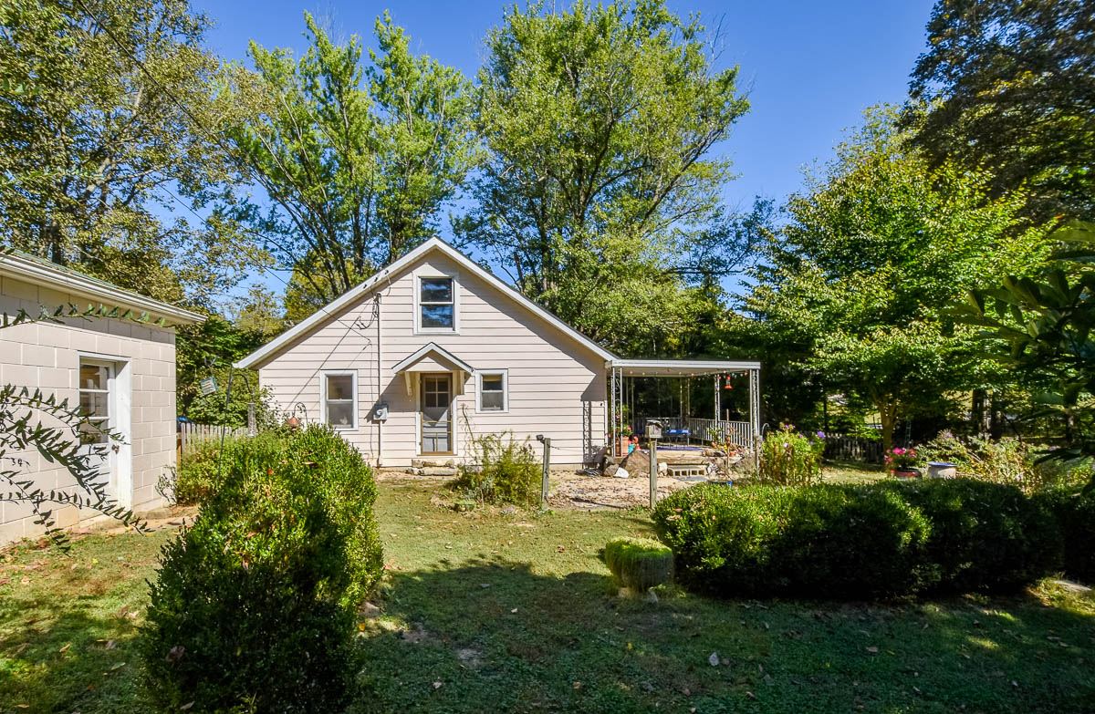 3296 East Rhorer Road Bloomington, IN 47401 - Photo 21 of 32 Gallery Image 21