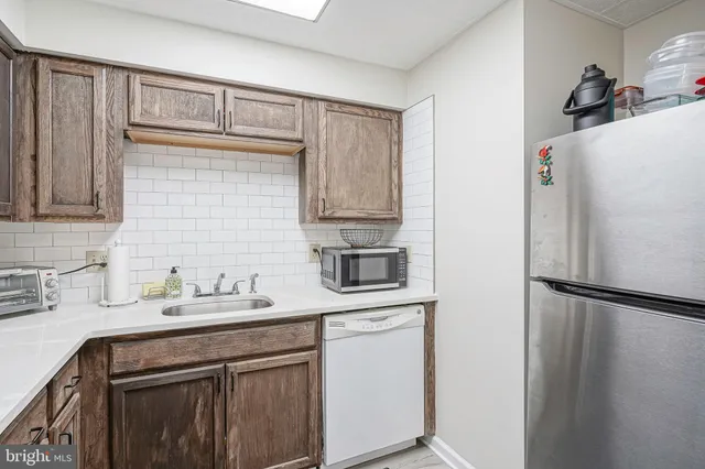 $178,000 | 2049 Lucas Lane, Voorhees, NJ 08043