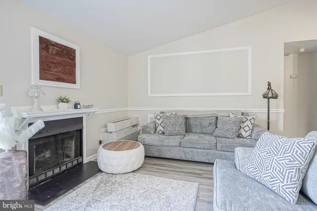 $178,000 | 2049 Lucas Lane, Voorhees, NJ 08043