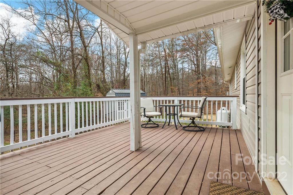 181 Hill Road Marion, NC 28752 - Photo 4 of 35 Gallery Image 4